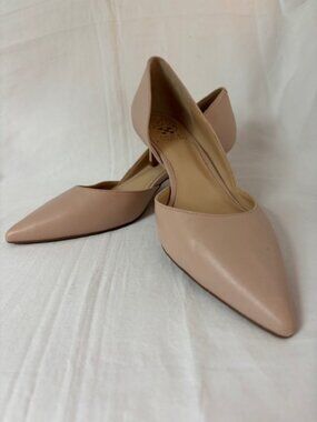 Vince Camuto Jordyna Nude Pointed Toe Kitten Heel Pump Size 9.5M